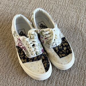 Ladies floral Vans